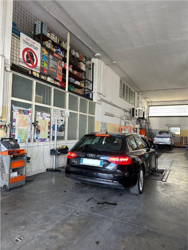 Officina di FELICE POZIELLO MIRAGLIA a Giugliano in Campania